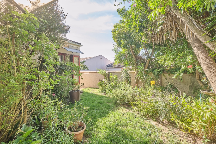 3 Bedroom Property for Sale in Uitzicht Western Cape